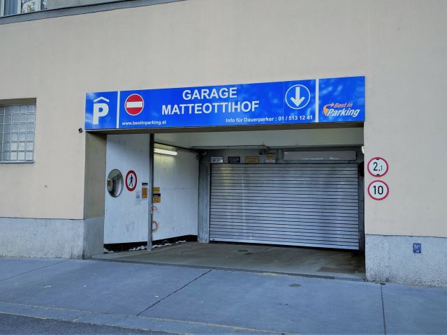Matteottihof Wien parken
