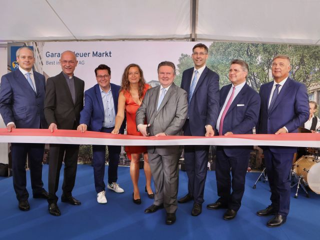 Garageneröffnung Neuer Markt