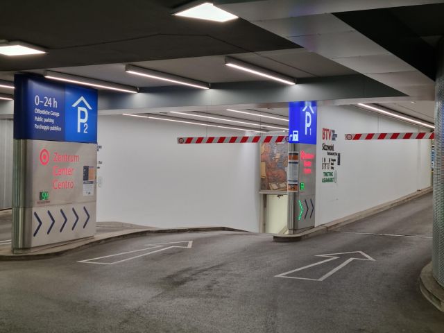 8ea5ab0d-2a4c-4df0-b60d-46b3e1aaa784.jpg