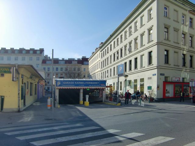Garage Karmelitermarkt