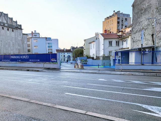 Parking Korzo
