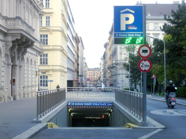 Garage Robert Stolz Platz
