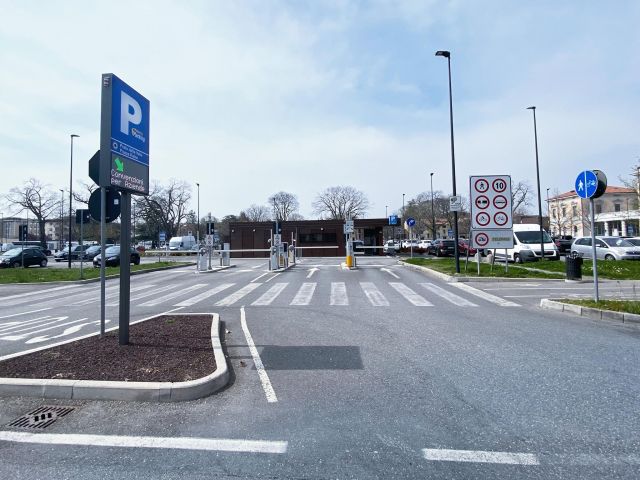 Parcheggio Prato della Valle - Piazza Rabin (Auto)